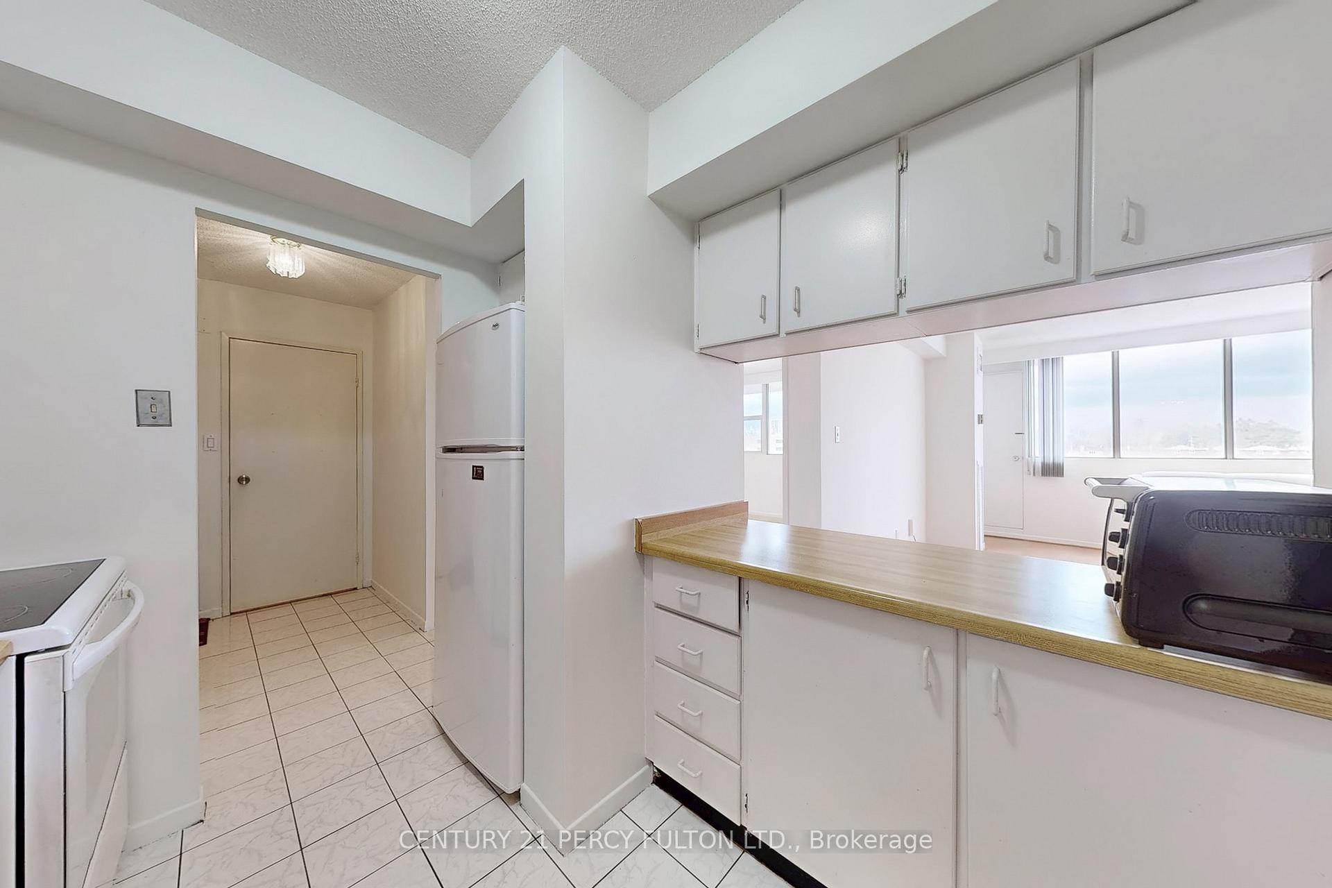 1 Bedroom Condo at 40 Bay Mills, Toronto For sale