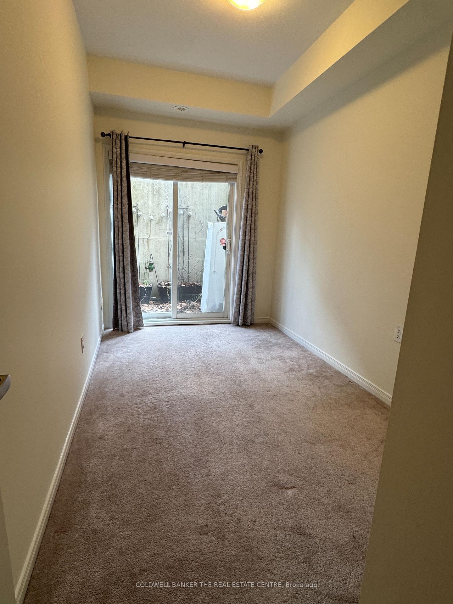 3 Bedrooms Condo at 19 Coneflower, Toronto For sale