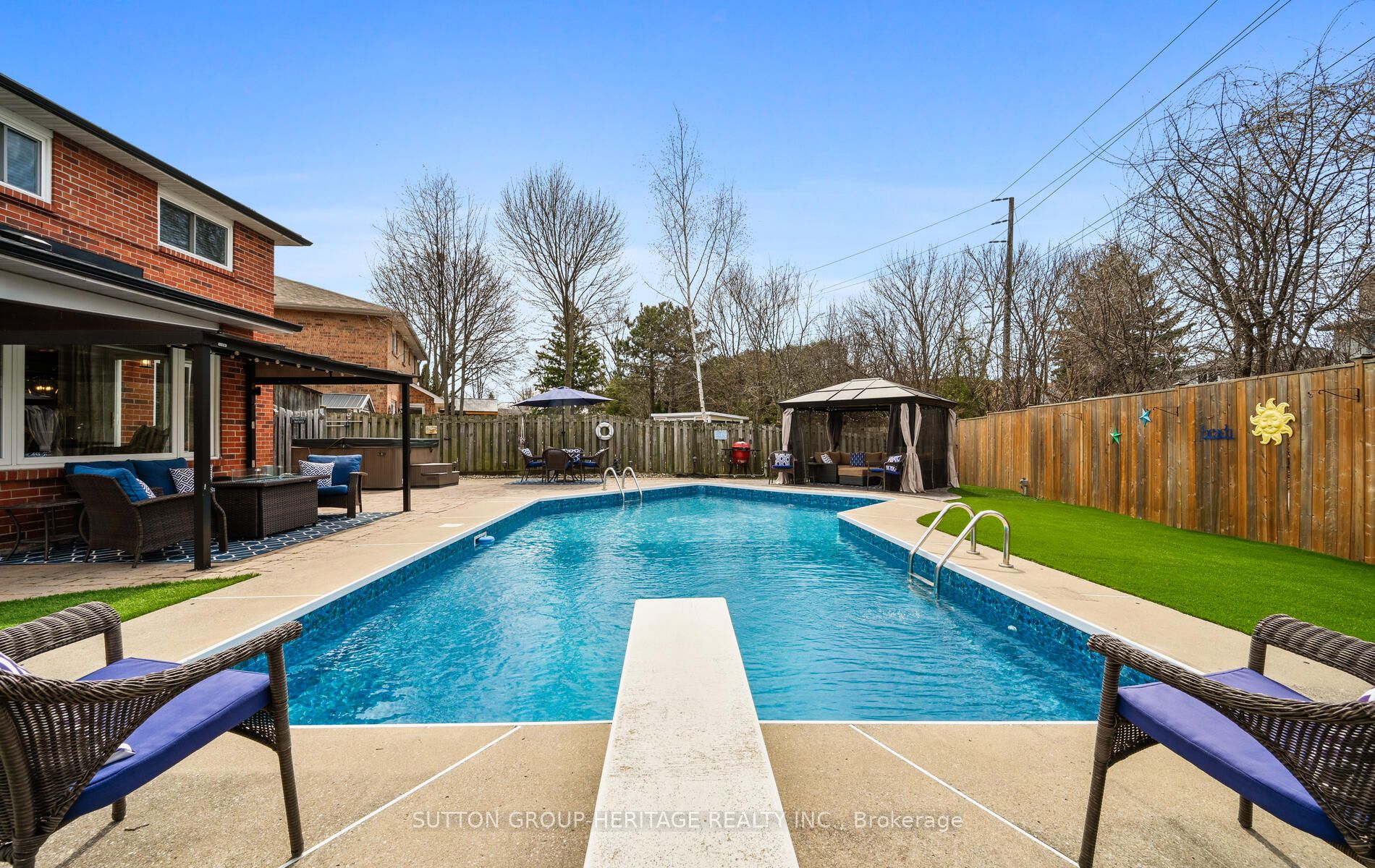 51 Flowers Crescent