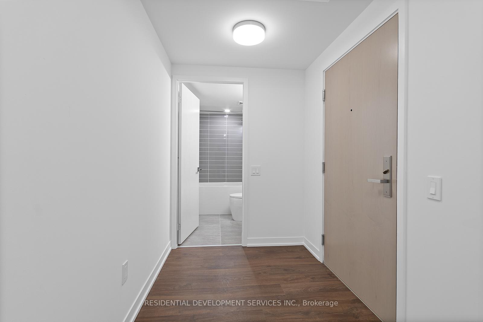 3 Bedrooms Condo at 500 Wilson,  Toronto For sale