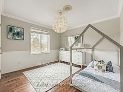 32 Rosebury Lane