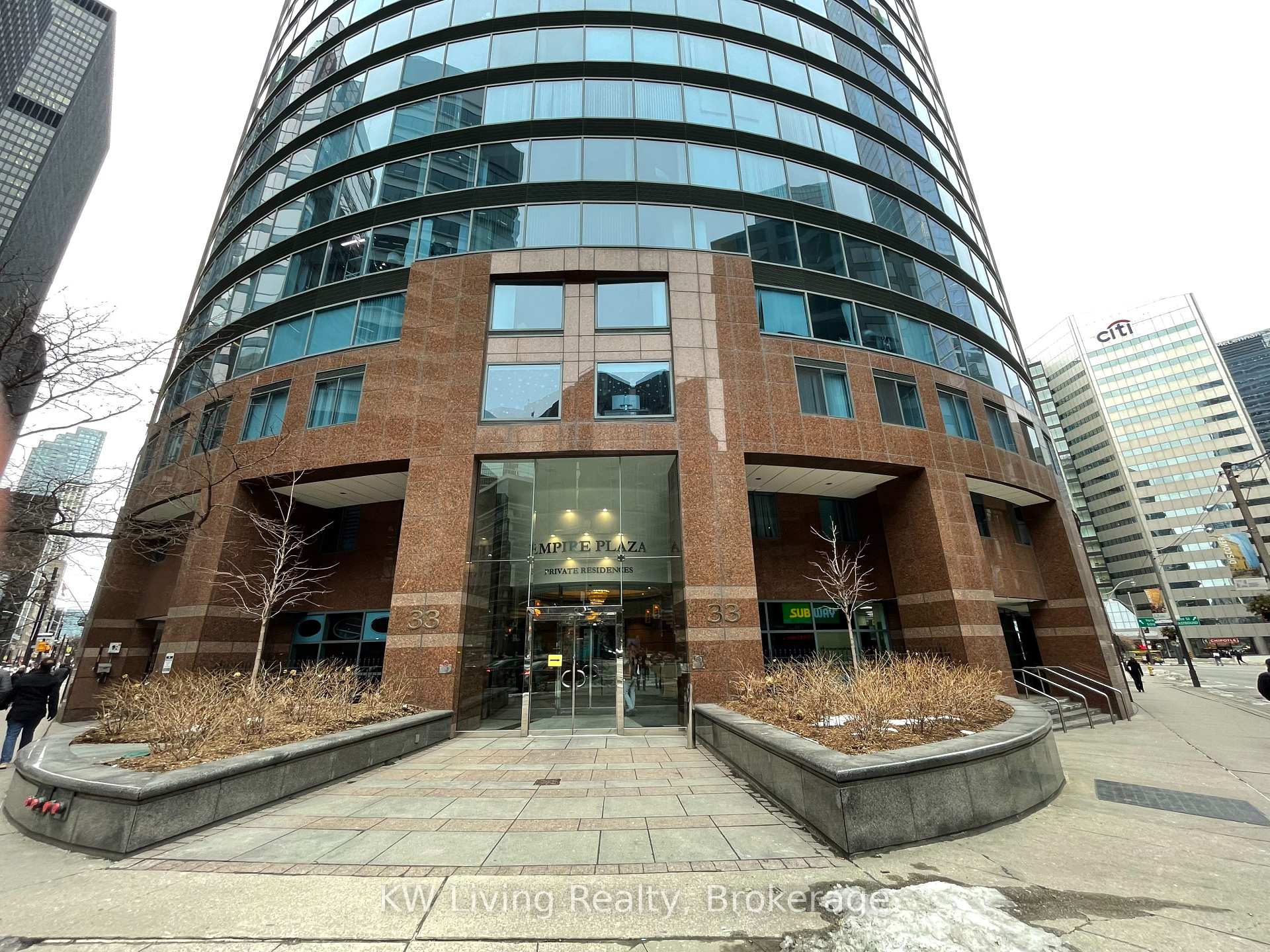 2 Bedrooms Condo at 33 University,  Toronto For sale