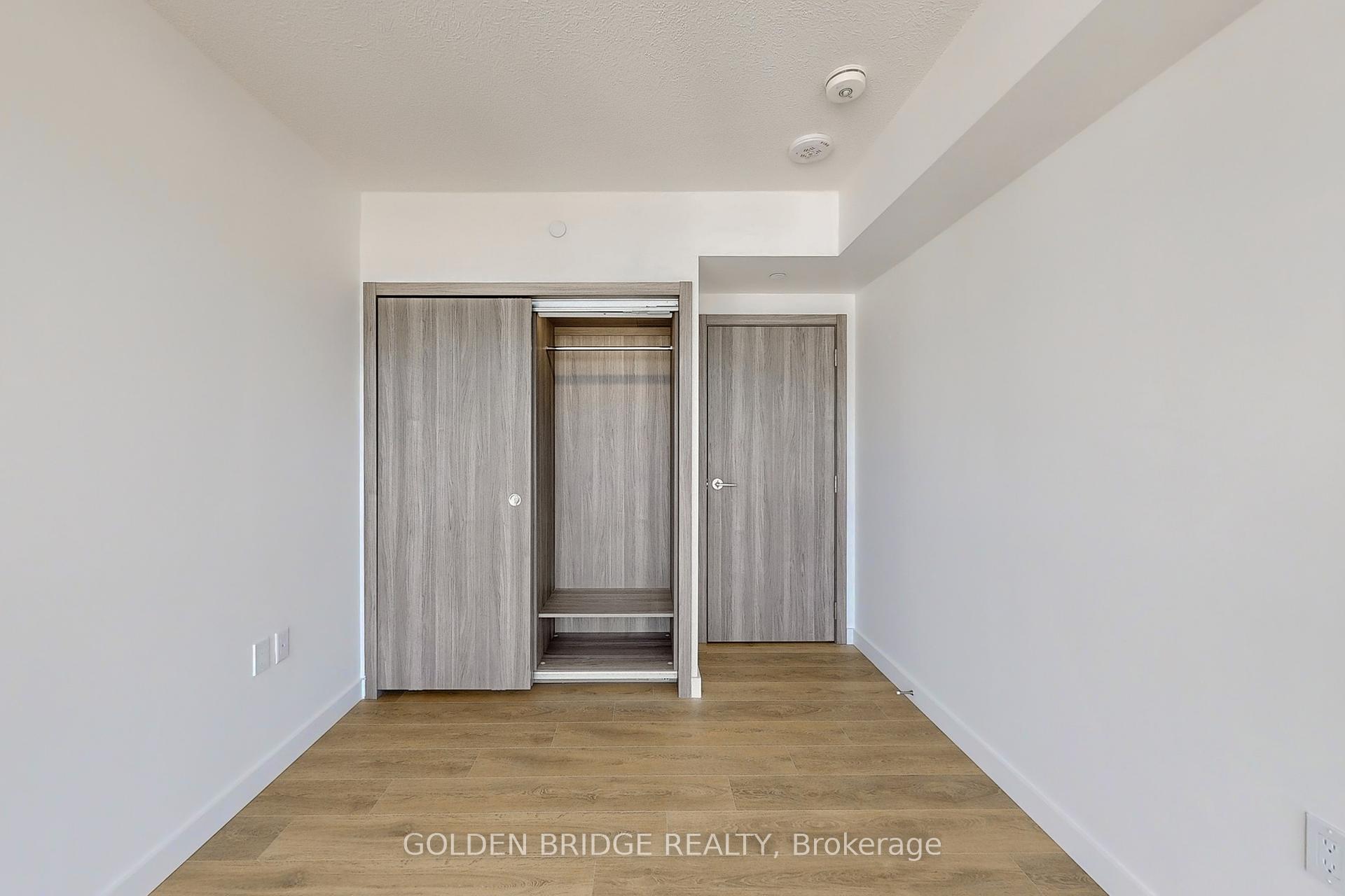 3 Bedrooms Condo at 38 Widmer, Toronto For sale