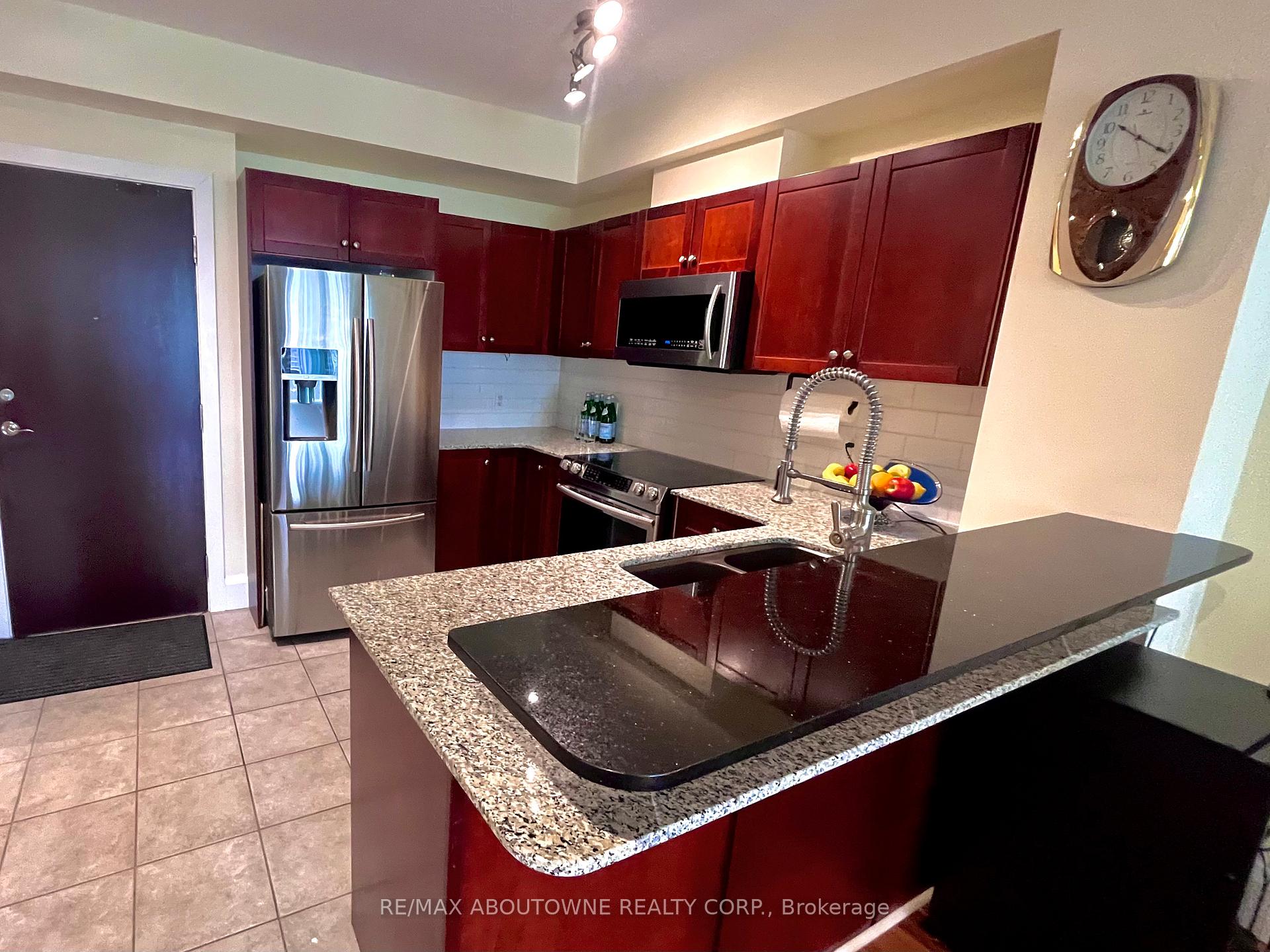 2 Bedrooms Condo at 1359 Rathburn, Mississauga For sale