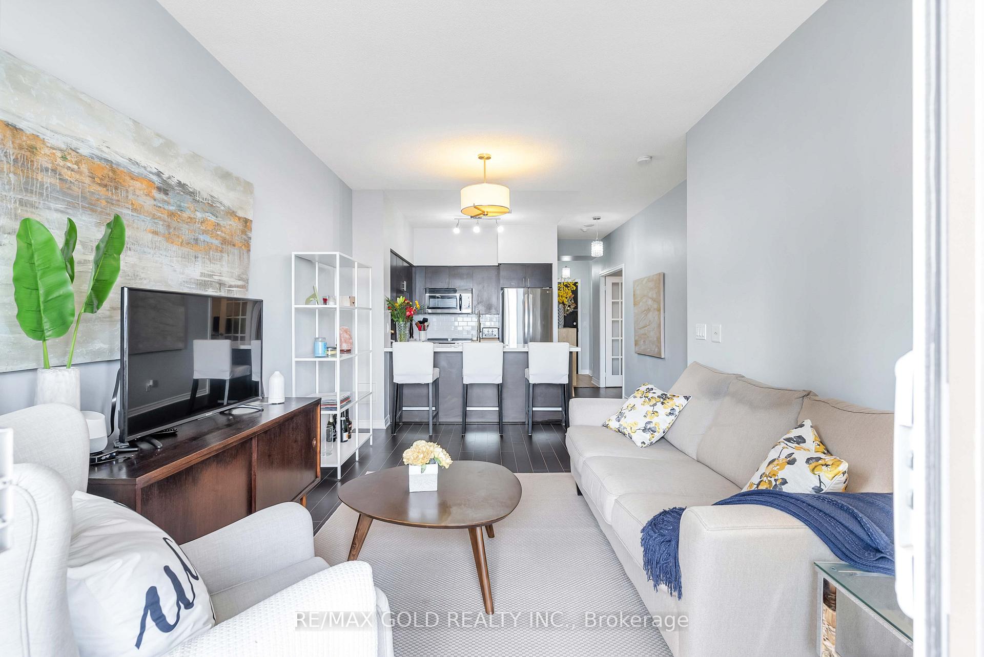 2 Bedrooms Condo at 388 Prince Of Wales, Mississauga For sale