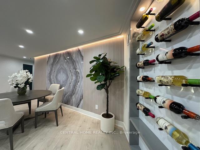 2 Bedrooms Condo at 85 Skymark,  Toronto For sale
