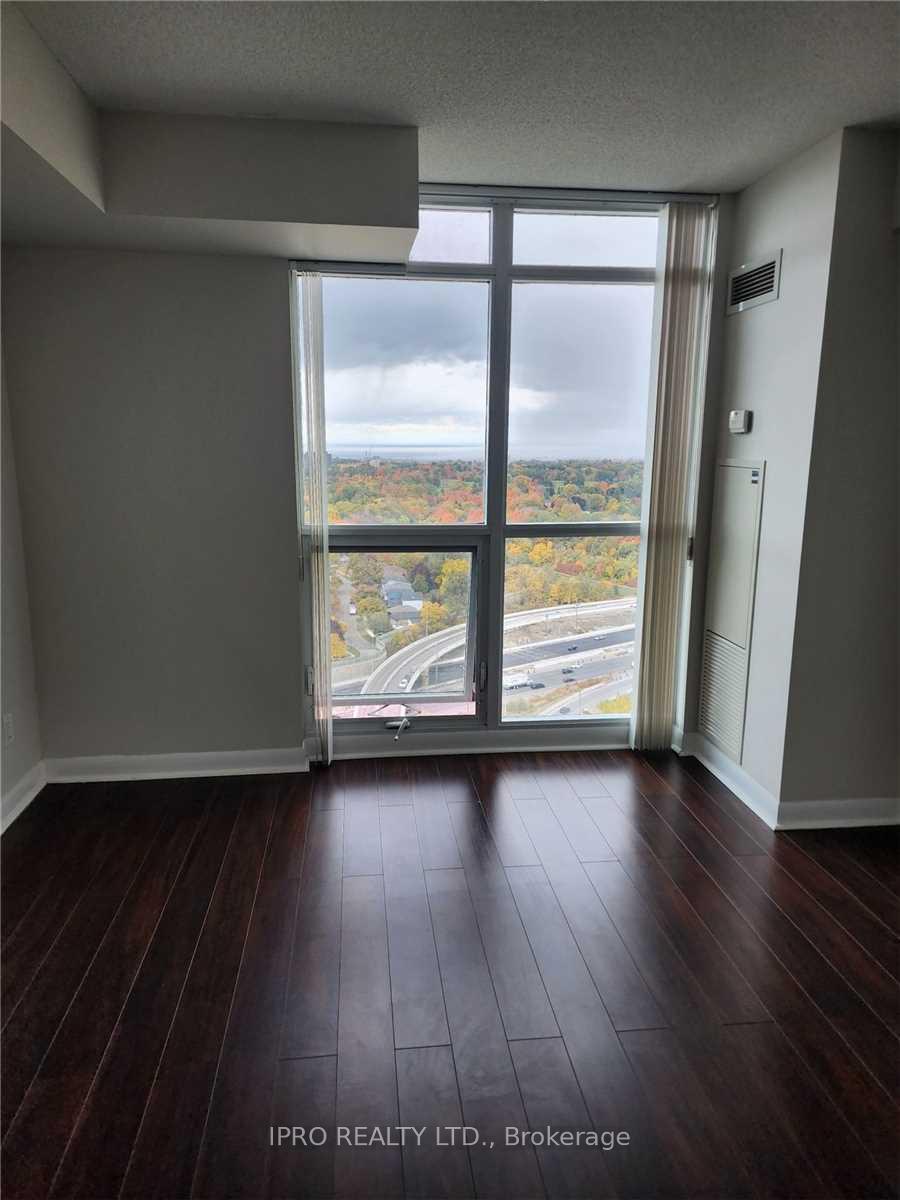 2 Bedrooms Condo at 225 Sherway,  Toronto For sale