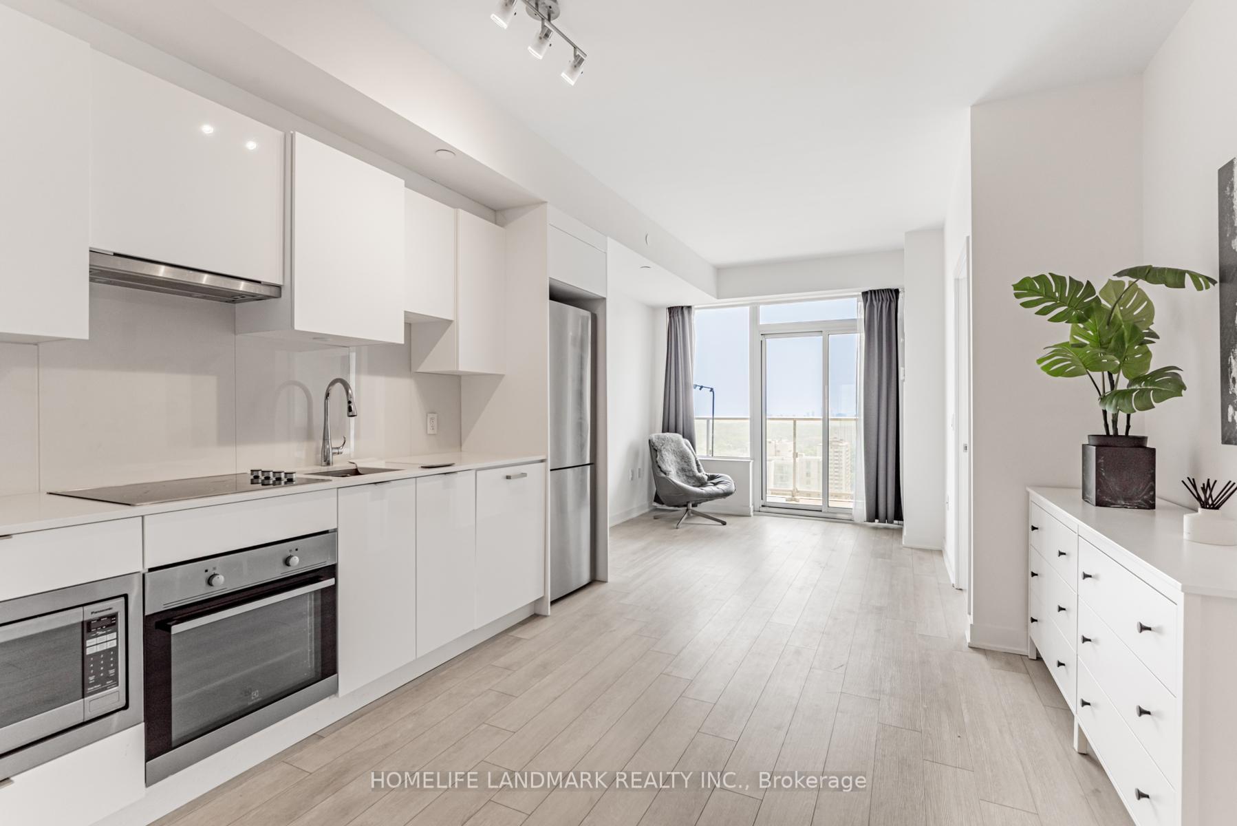 2 Bedrooms Condo at 195 Redpath, Toronto For sale