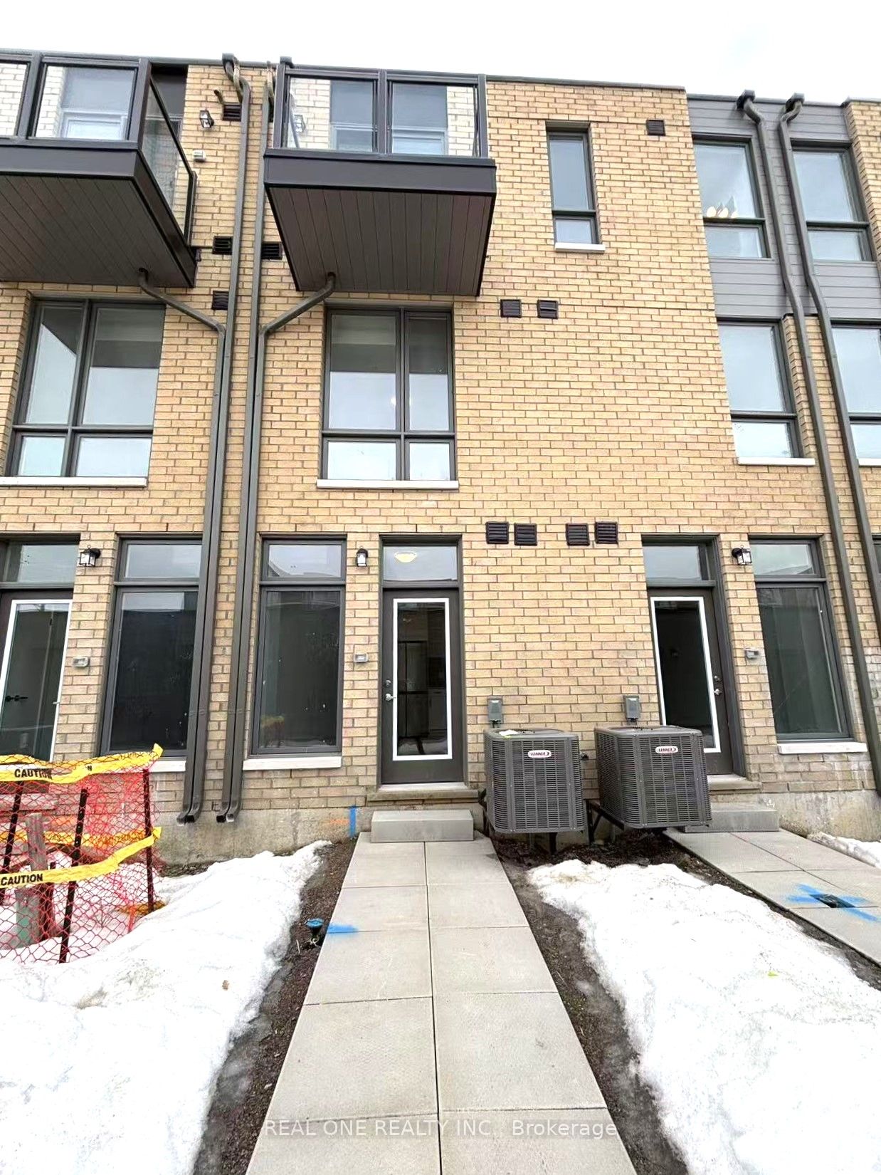 18 Turtle Island Road, #32