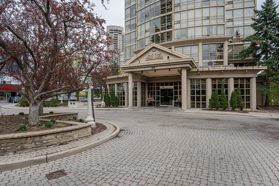 50 Eglinton
