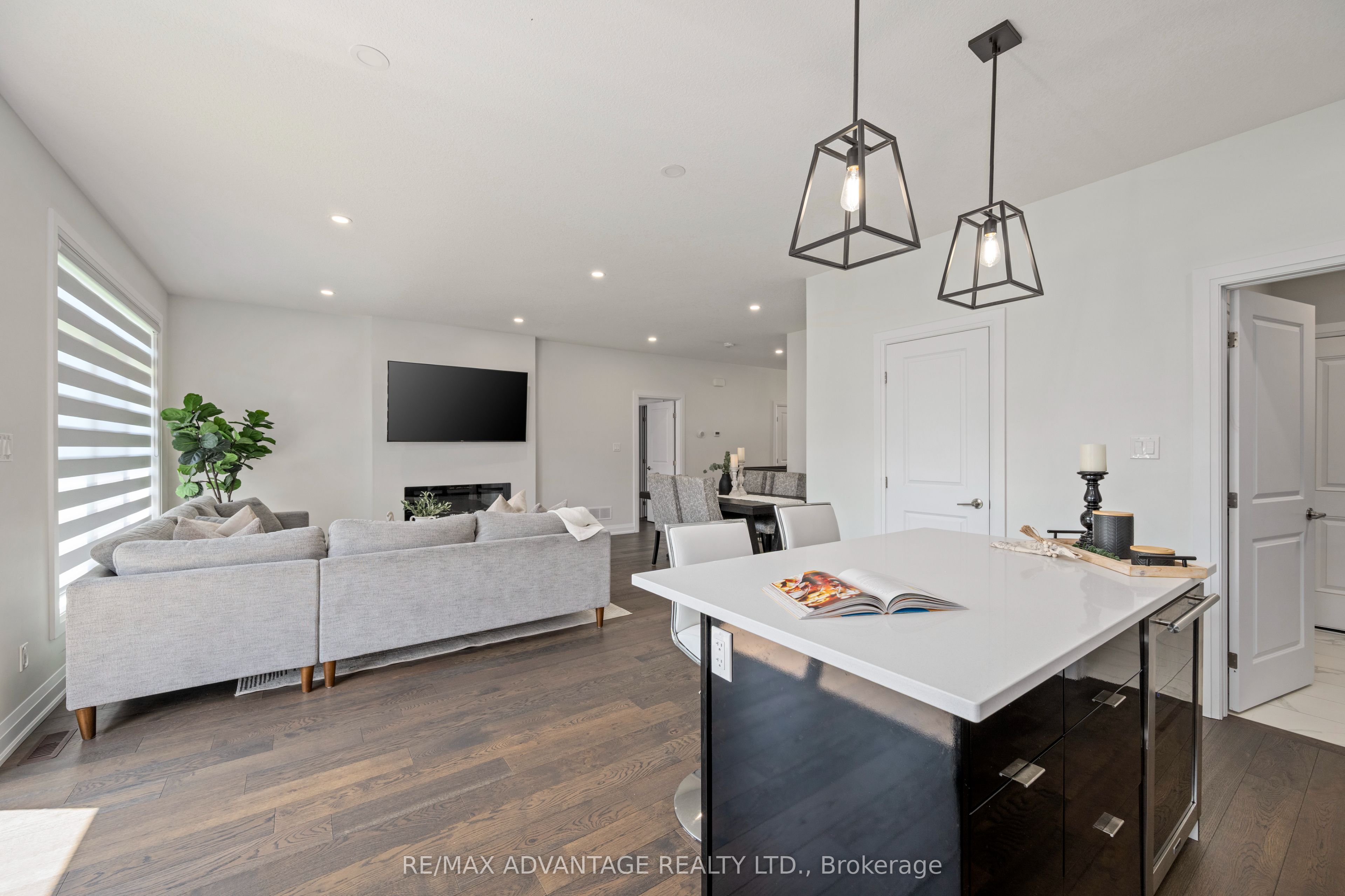 383 Daventry Way, #5