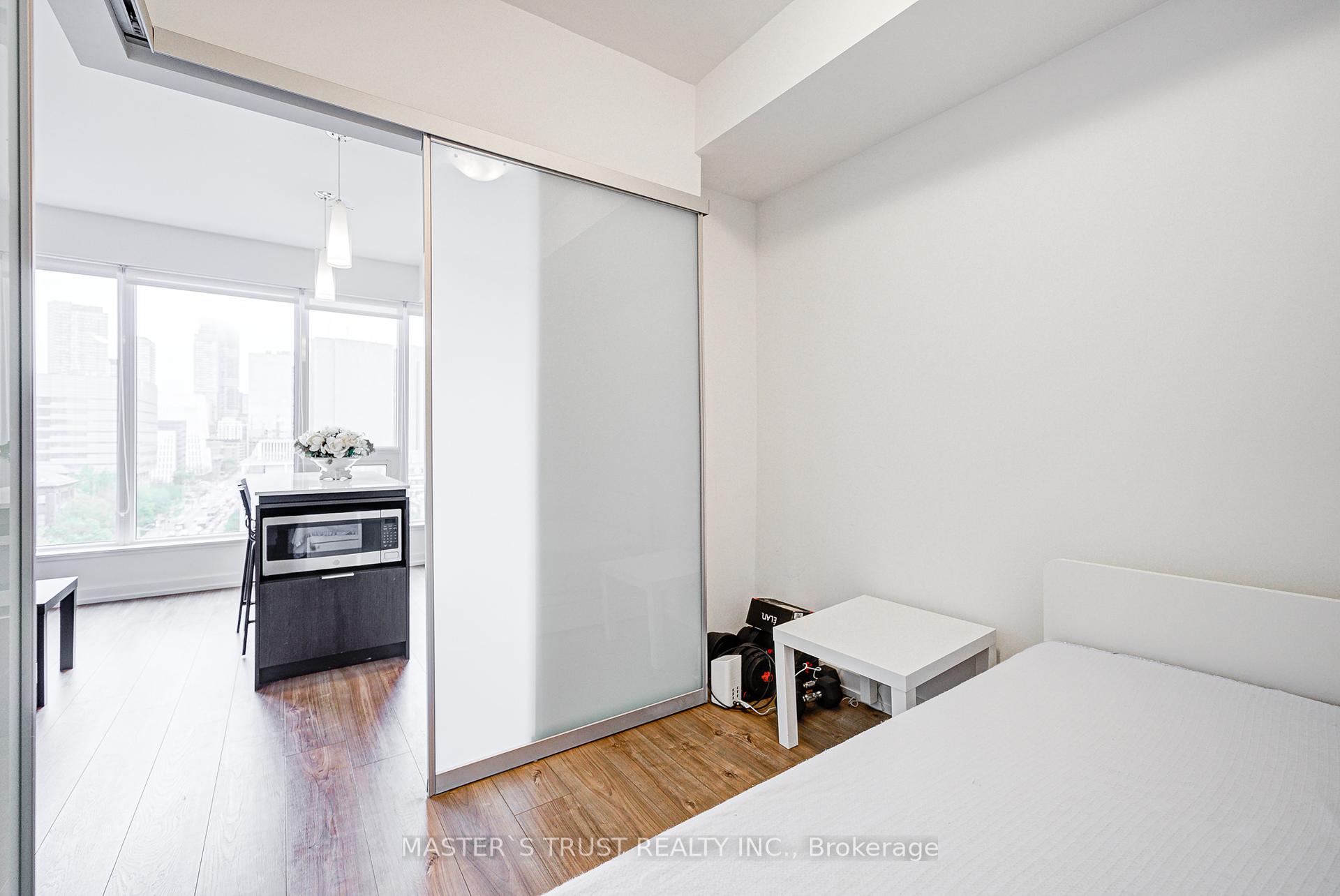2 Bedrooms Condo at 203 College, Toronto For sale