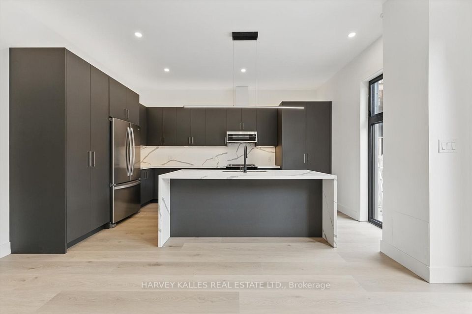 1064 Dufferin Street Rear Garden Suite