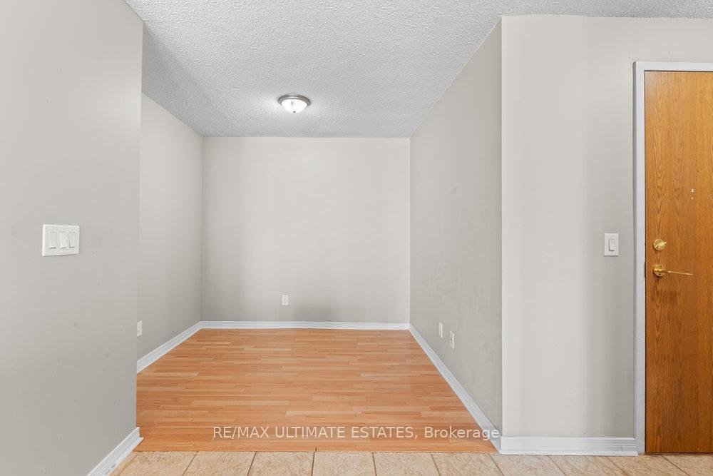 2 Bedrooms Condo at 5500 Yonge, Toronto For sale