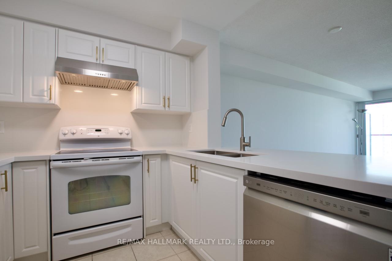1 Bedroom Condo at 5500 Yonge, Toronto For sale