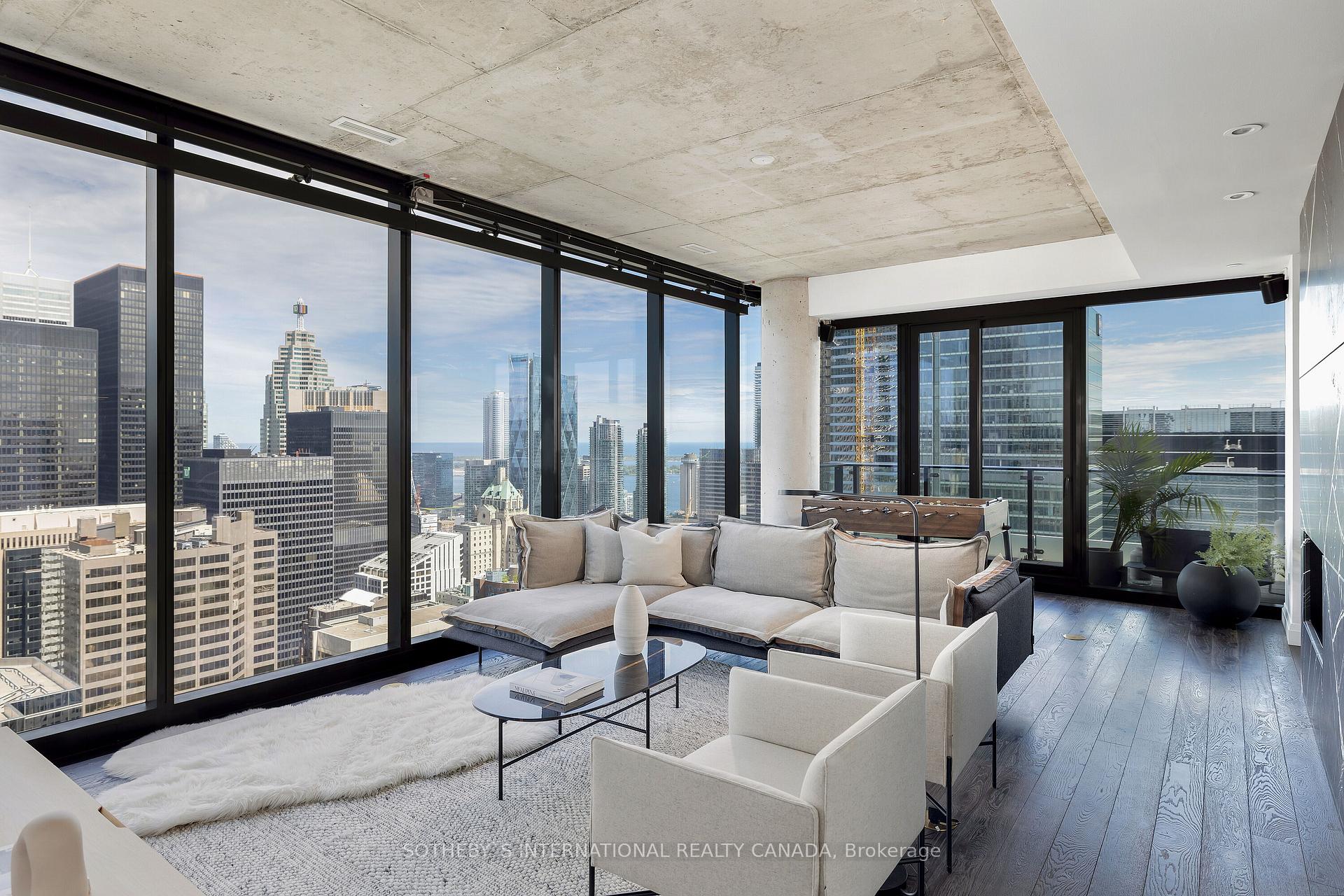4 Bedrooms Condo at 224 King,  Toronto For sale