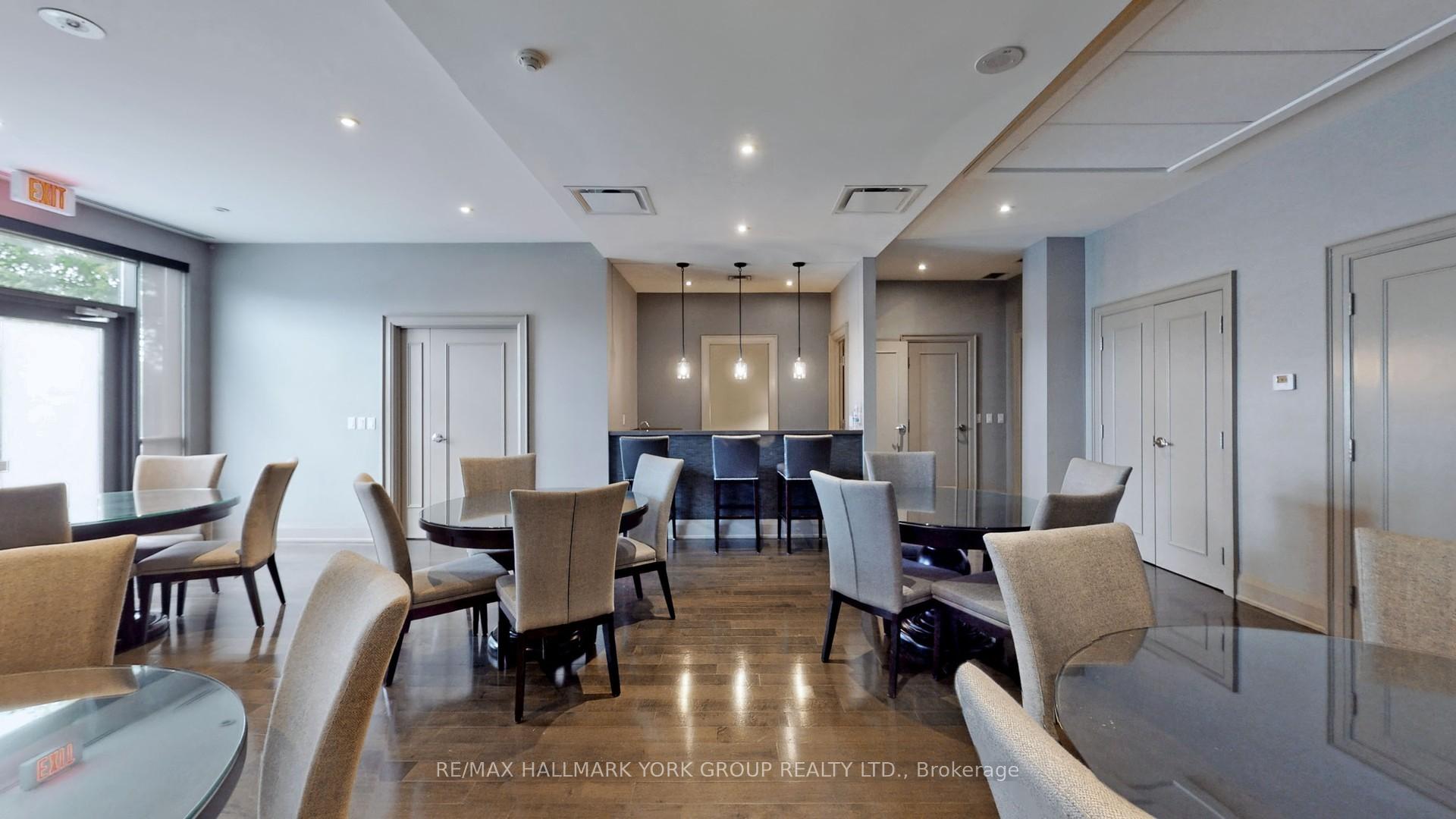 3 Bedrooms Condo at 1135 Royal York,  Toronto For sale