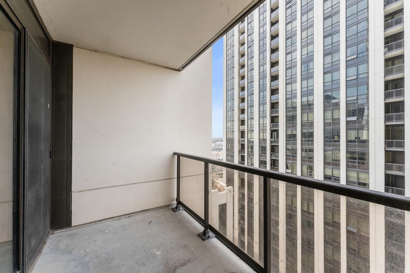 9075 Jane Street 1010