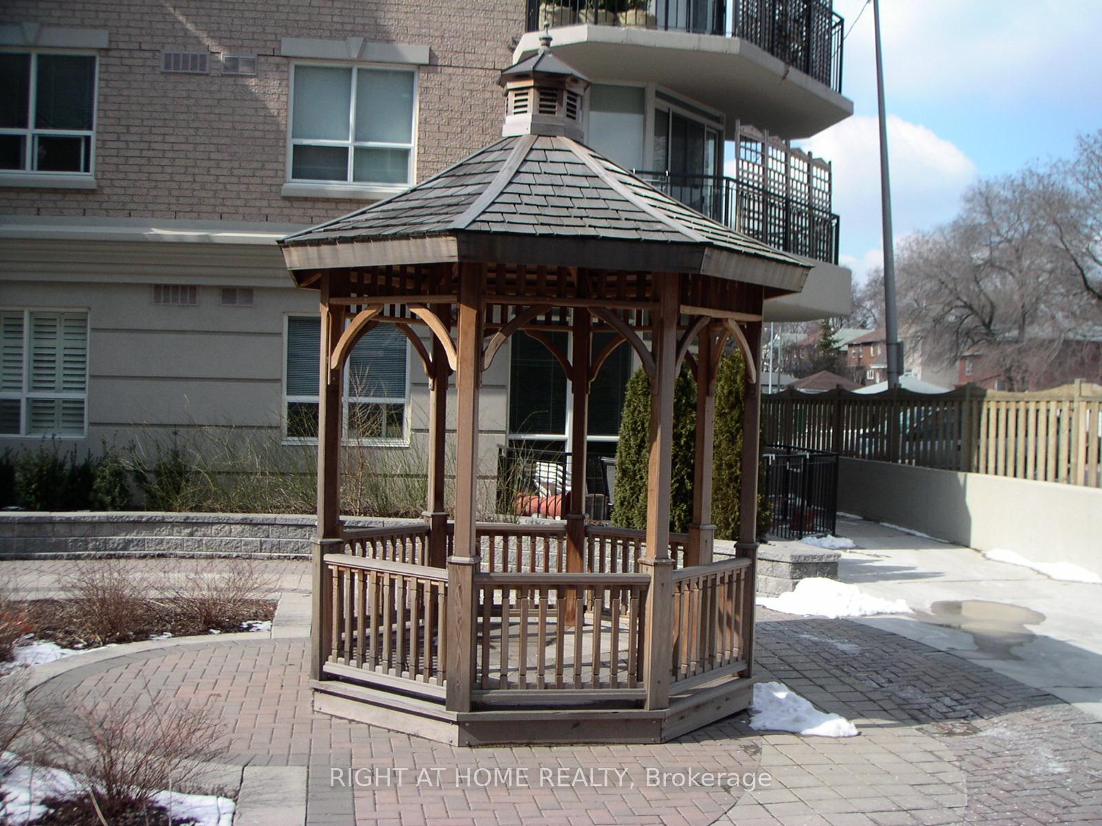 1 Bedroom Condo at 3130 Yonge, Toronto For sale