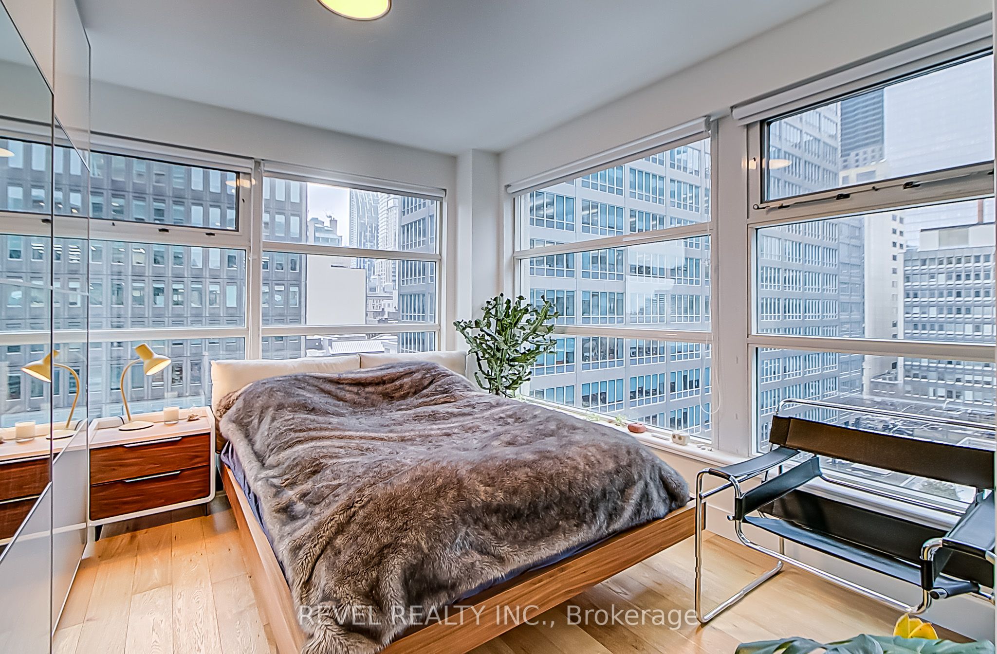 50 Lombard Street, #1004
