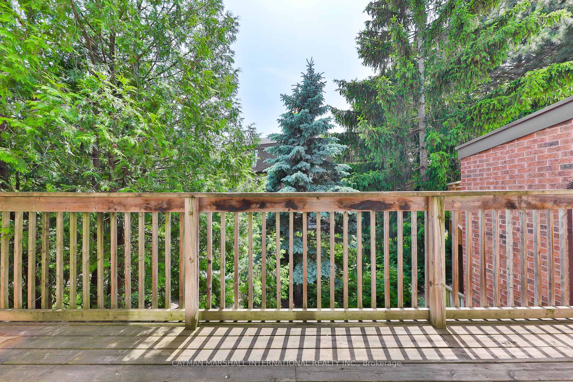 3 Bedrooms Condo at 1160 Walden, Mississauga For sale