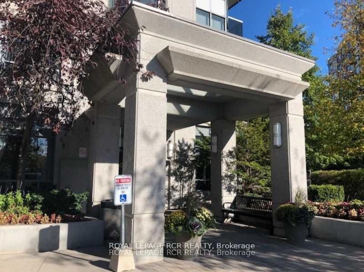 2 Bedrooms Condo at 35 Finch,  Toronto For sale