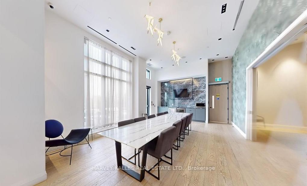4 Bedrooms Condo at 60 George Butchart, Toronto For sale