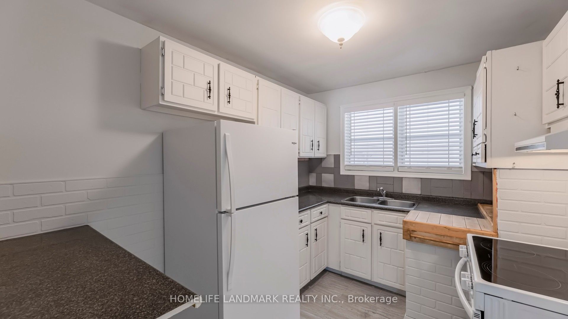 424 Bonita Crescent