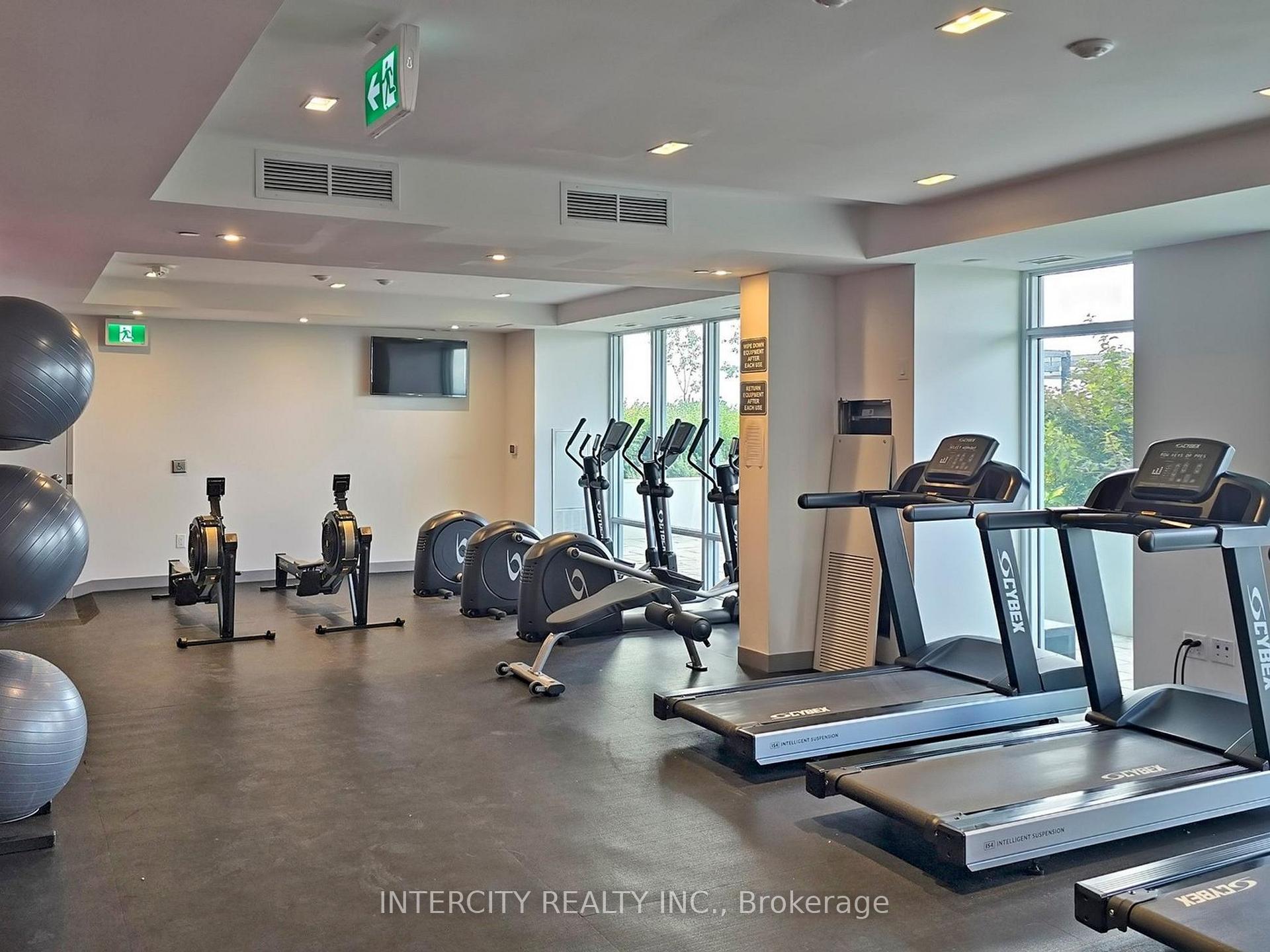 1 Bedroom Condo at 3220 Sheppard, Toronto For sale
