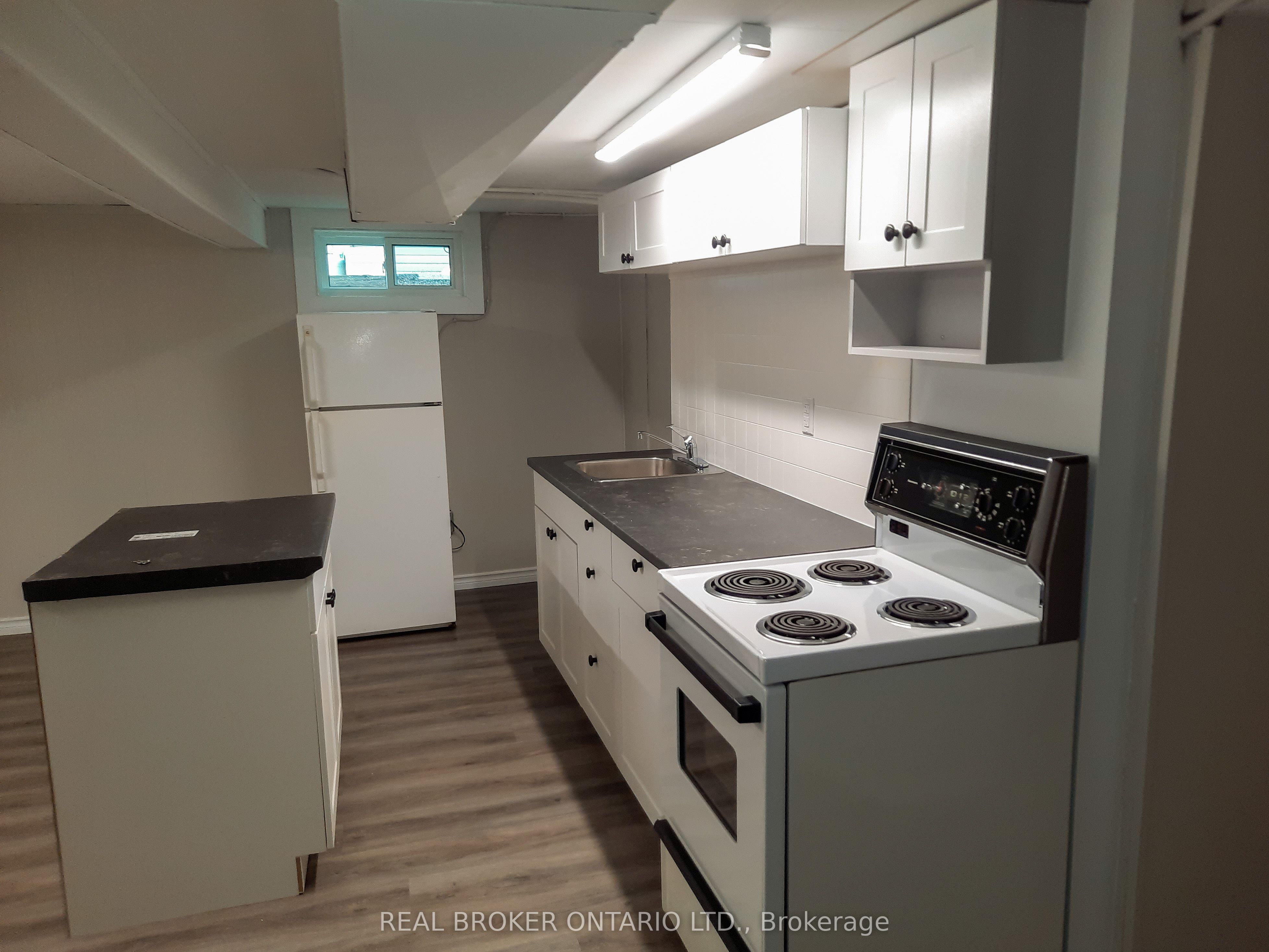 7617 Flewellyn Road, StittsvilleMunsterRichmond, ON K2S 1B6