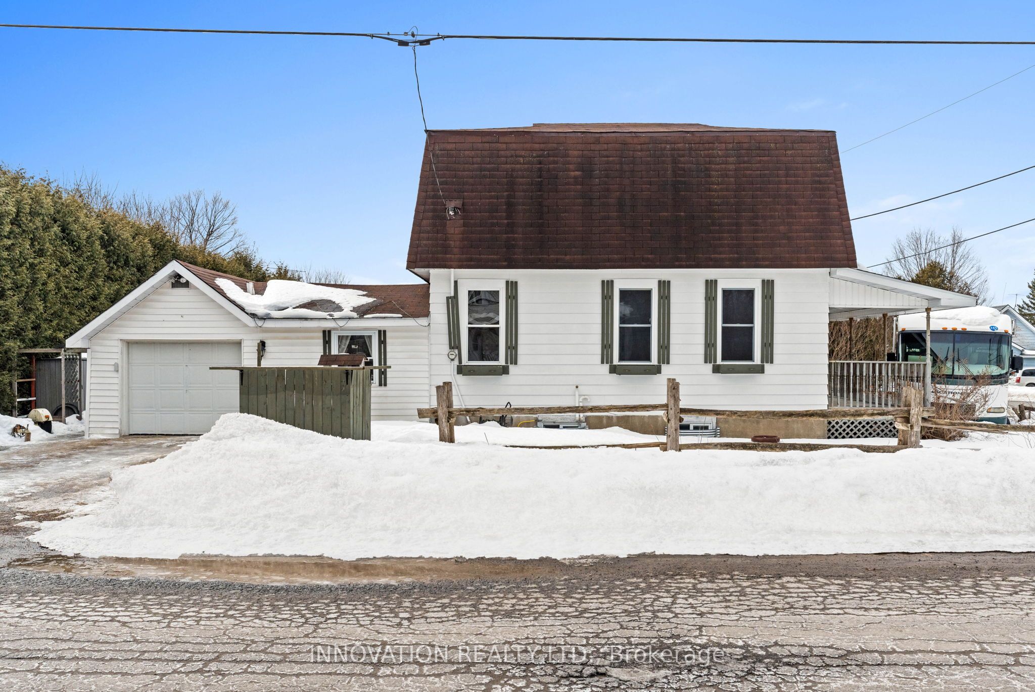 100 Crossland Drive, CarpDunrobinHuntleyFitzroyandArea, ON K0A 1X0