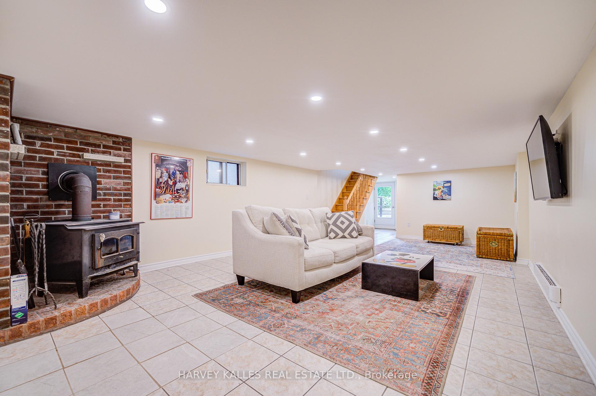 408 Silverthorn Avenue