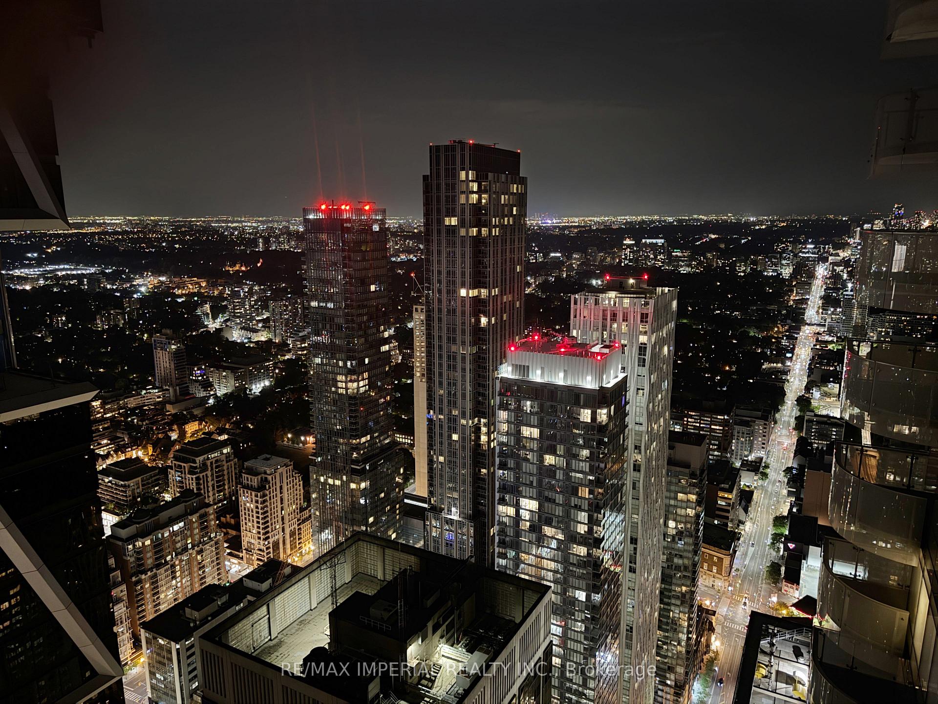 2 Bedrooms Condo at 1 Bloor, Toronto For sale