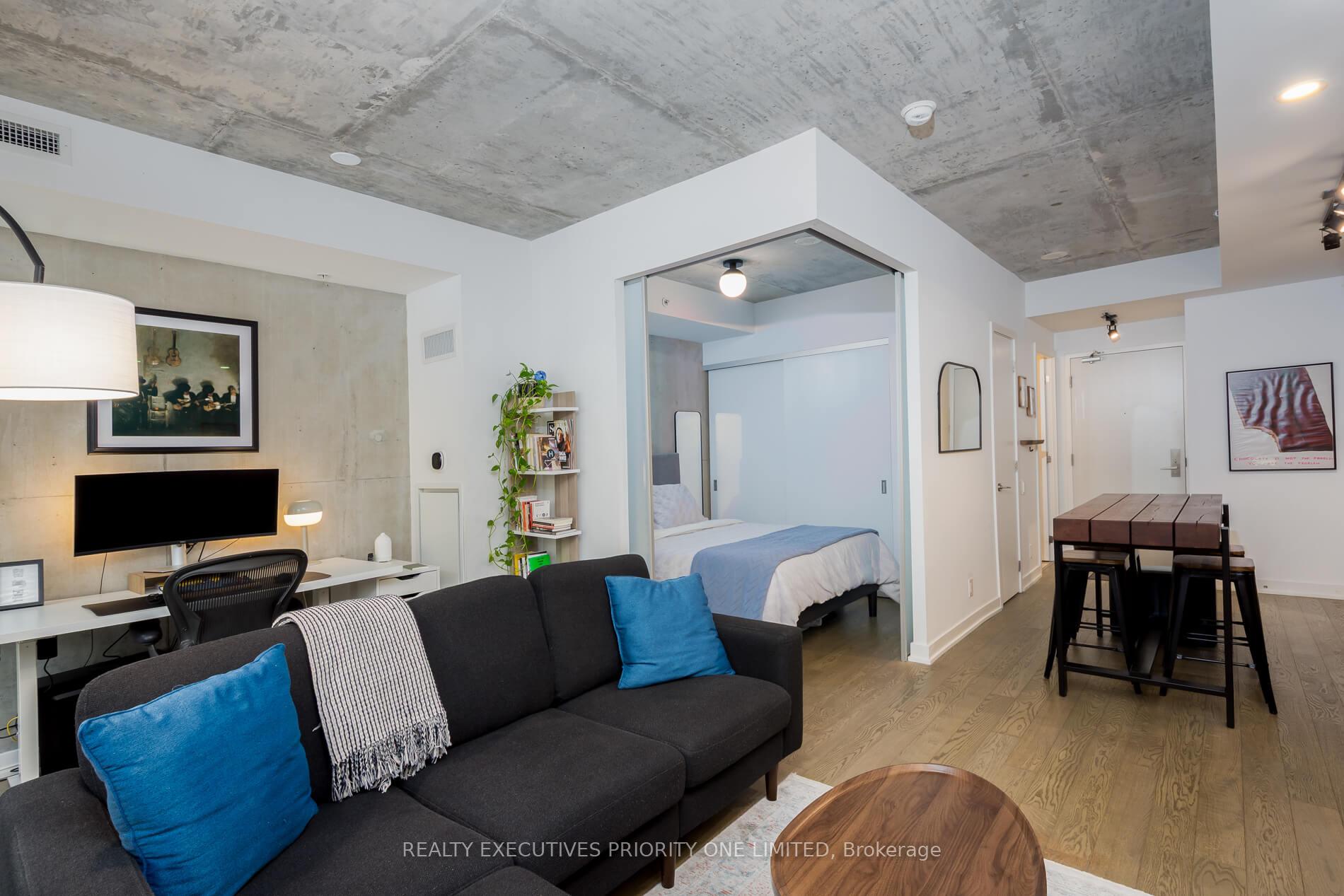 1 Bedroom Condo at 39 Brant, Toronto For sale