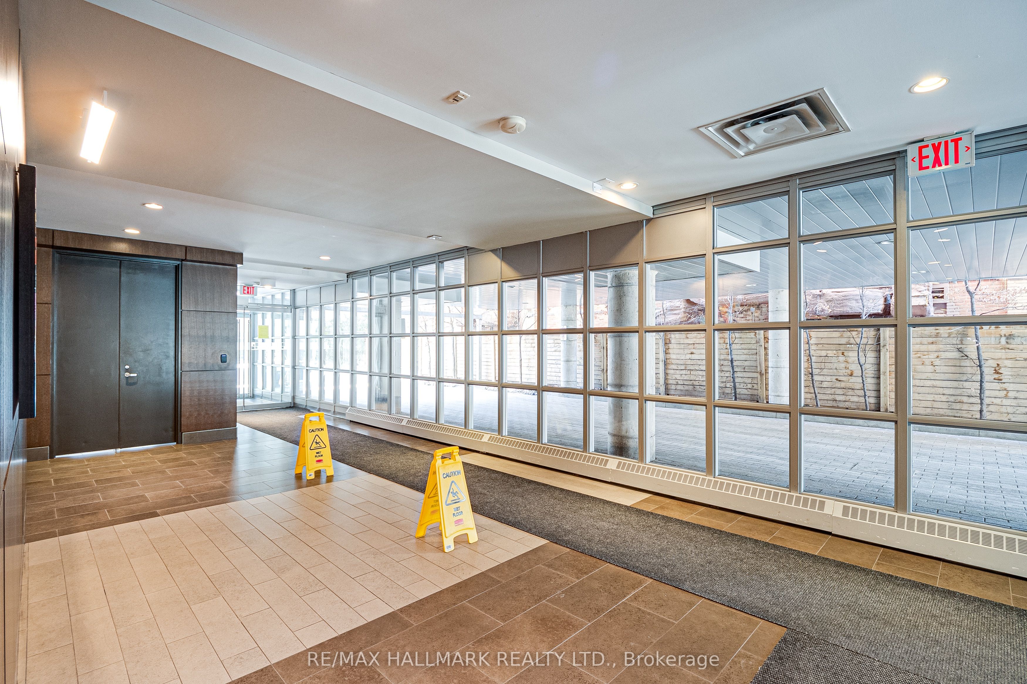 19 Brant Street, #302