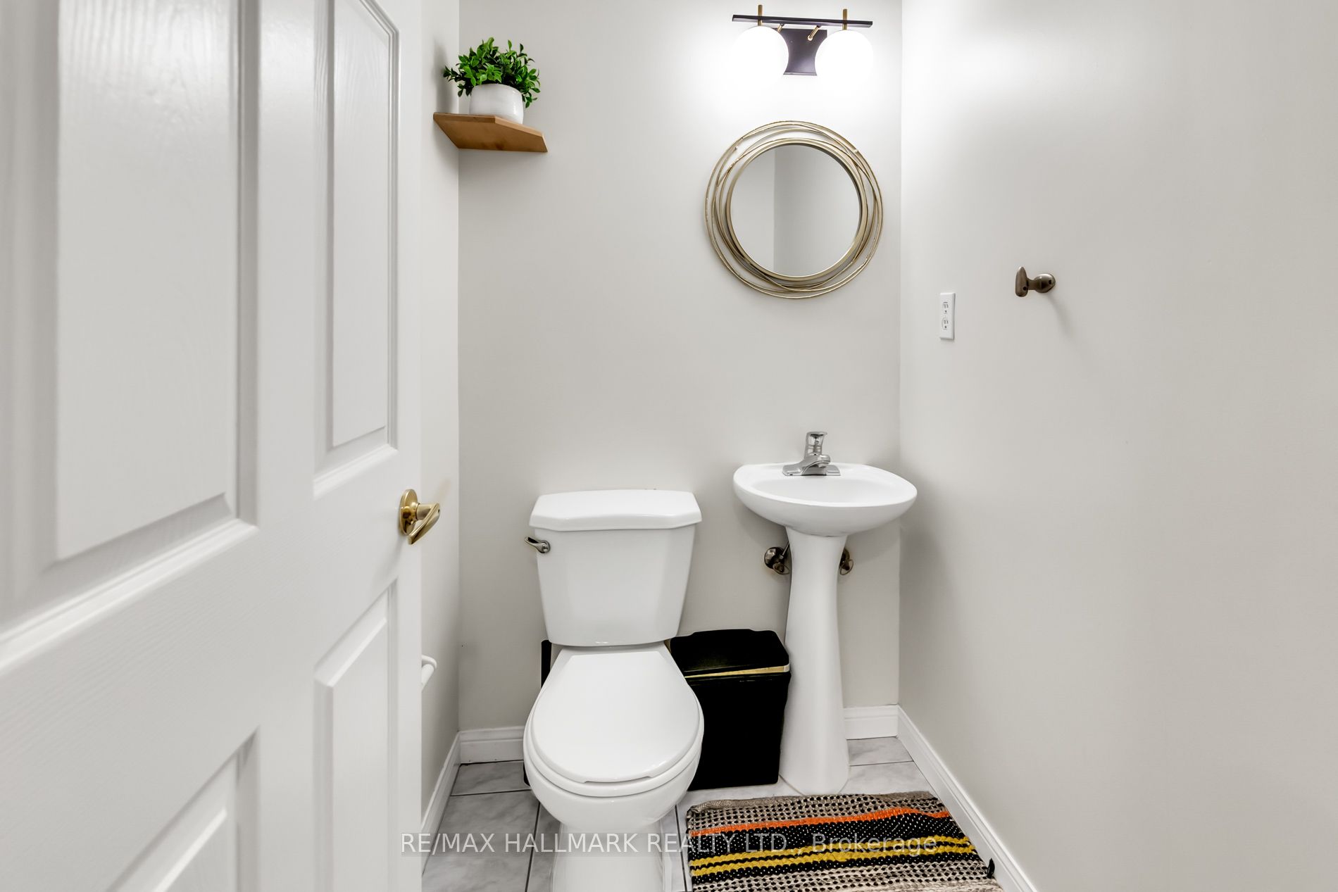 188 Redpath Avenue, #207