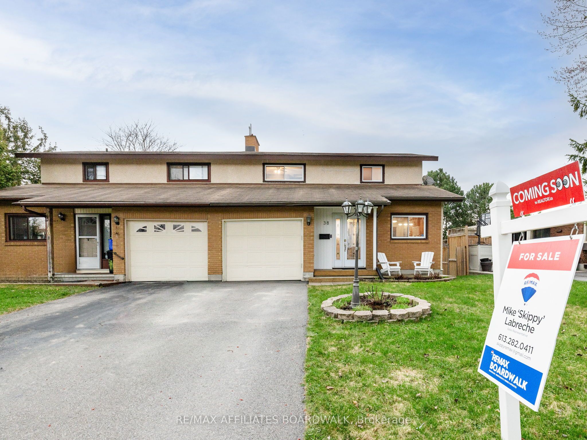 38 Nestow Drive, TanglewoodGrenfellGlenPineglen, ON K2G 3X8