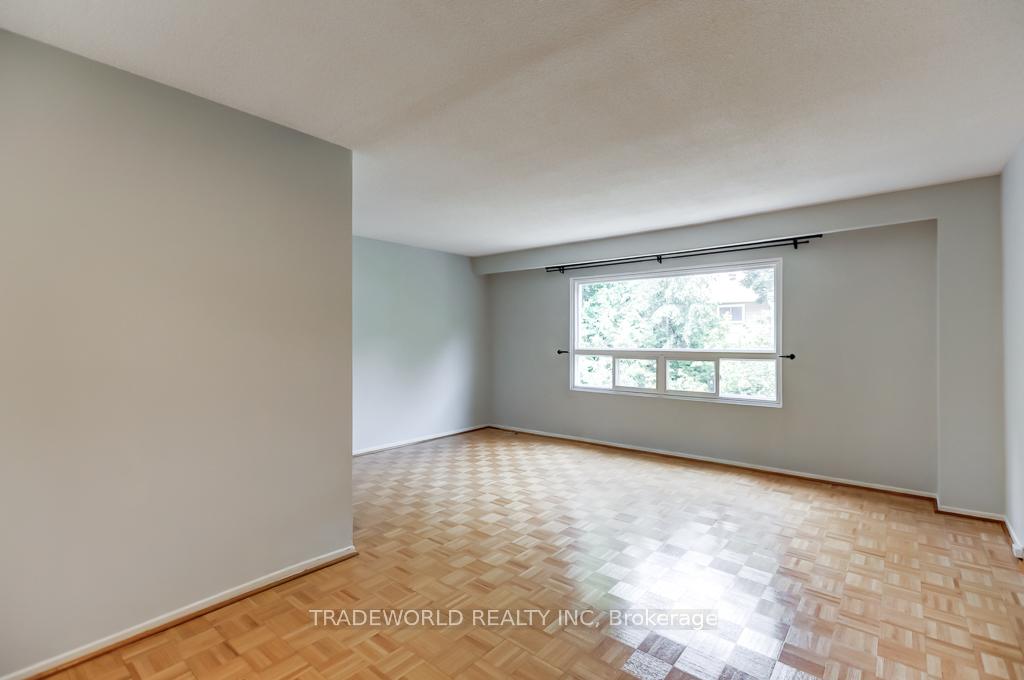3 Bedrooms Condo at 50 Brookmill, Toronto For sale