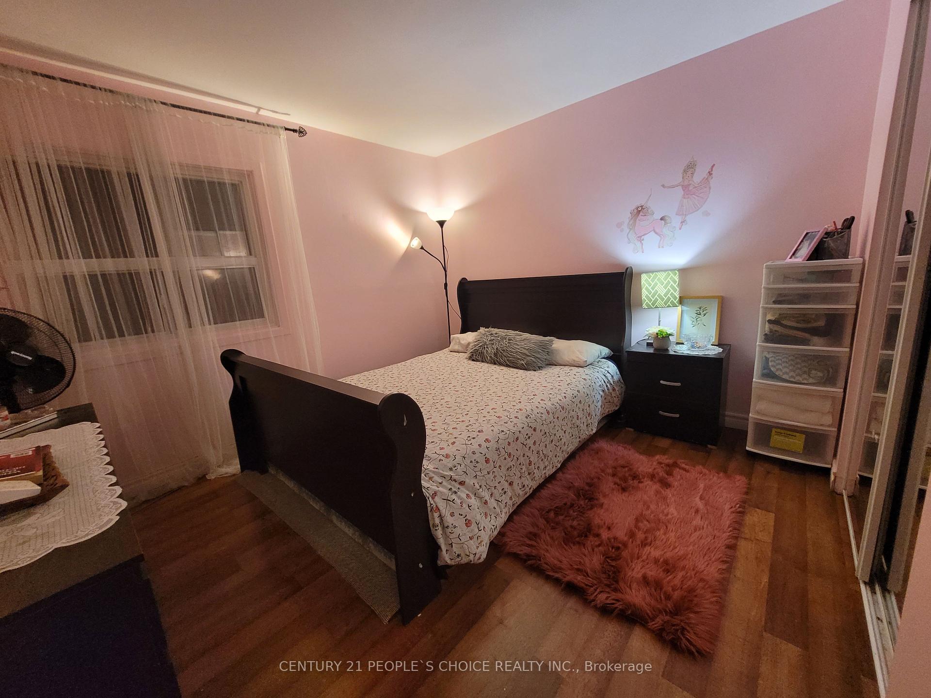 4 Bedrooms Condo at 96 Trailridge, Toronto For sale