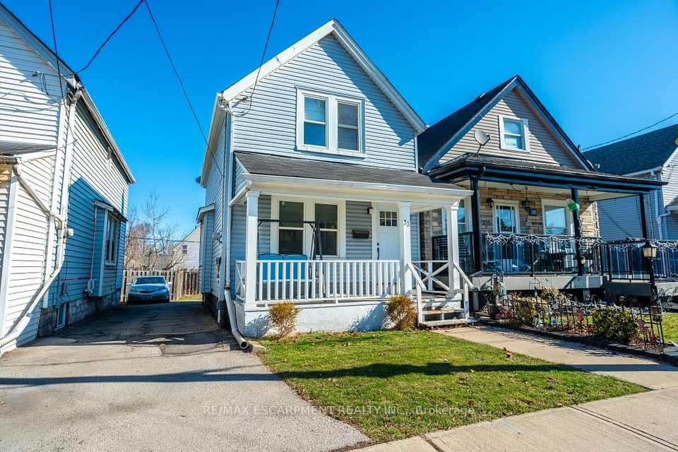 33 Dalkeith Avenue, Hamilton, ON L8L 3J3