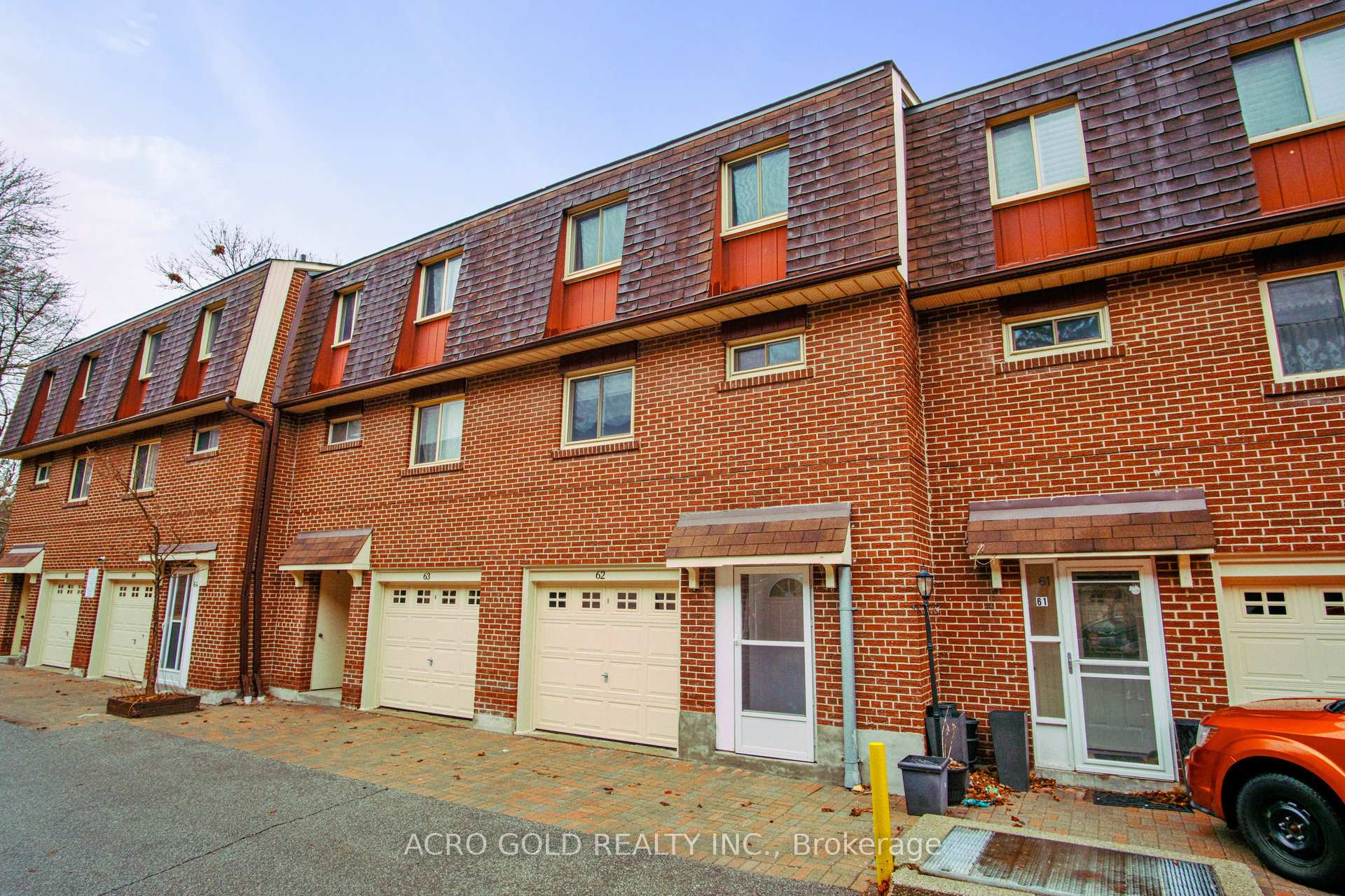 4 Bedrooms Condo at 441 Military,  Toronto For sale