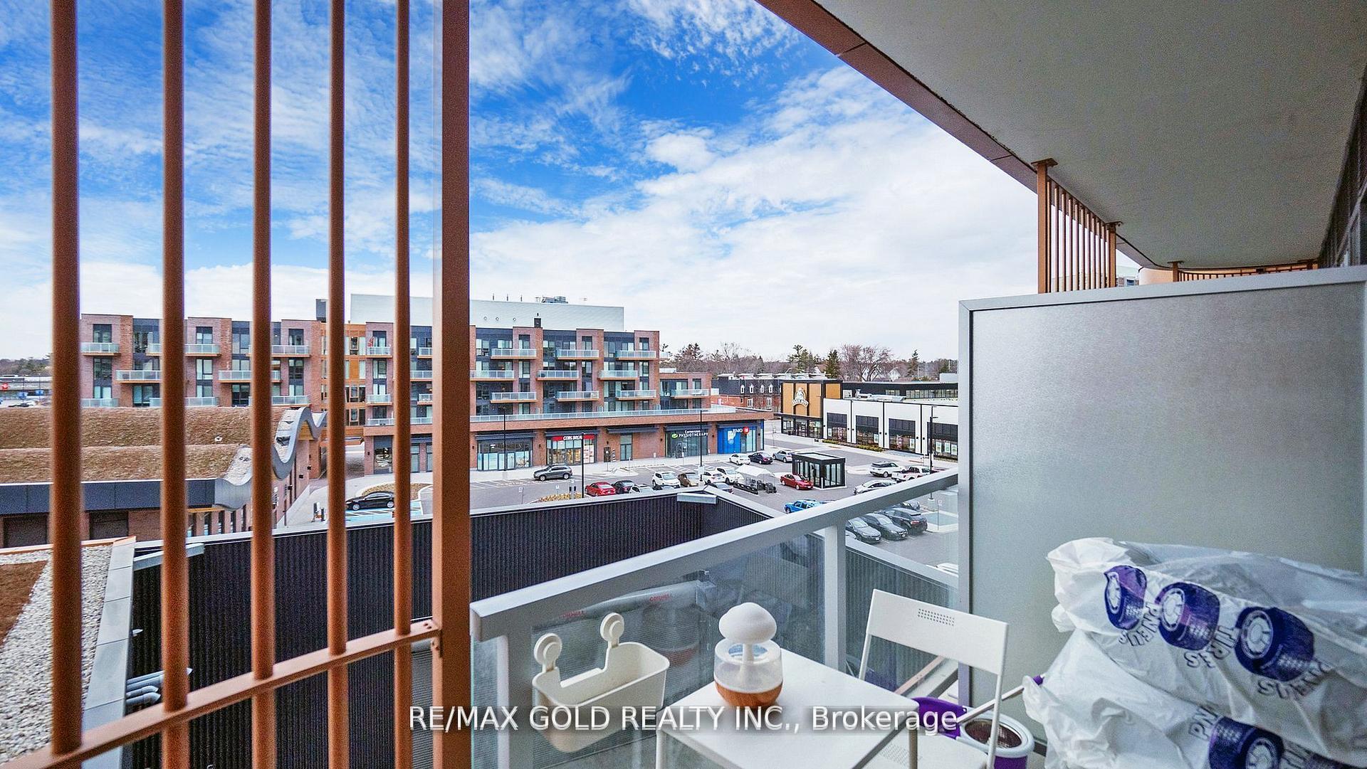 1 Bedroom Condo at 220 Missinnihe, Mississauga For sale