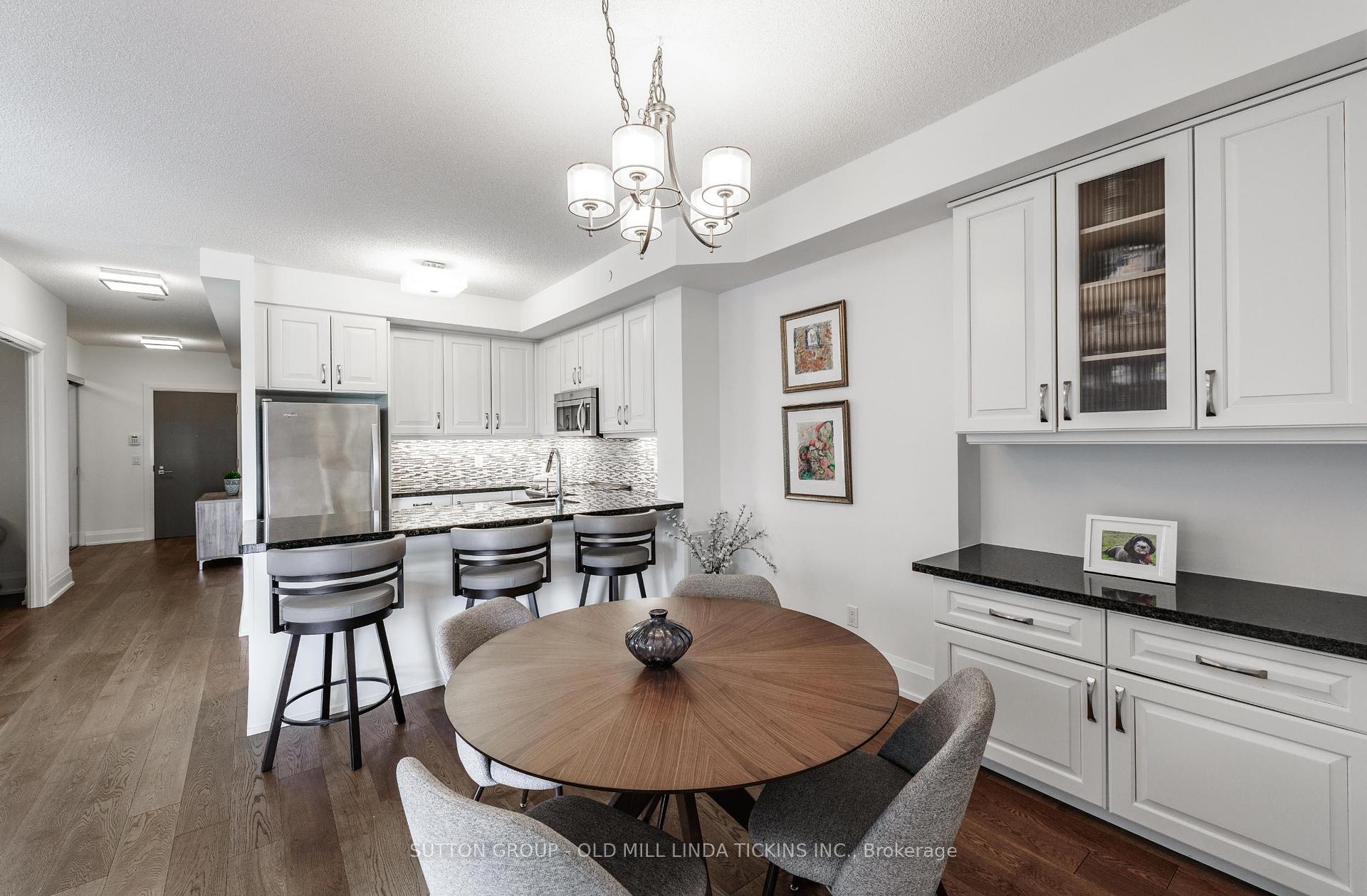 3 Bedrooms Condo at 1 Old Mill, Toronto For sale
