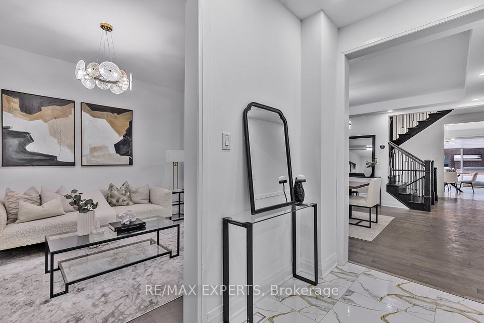 1411 Lobelia Crescent
