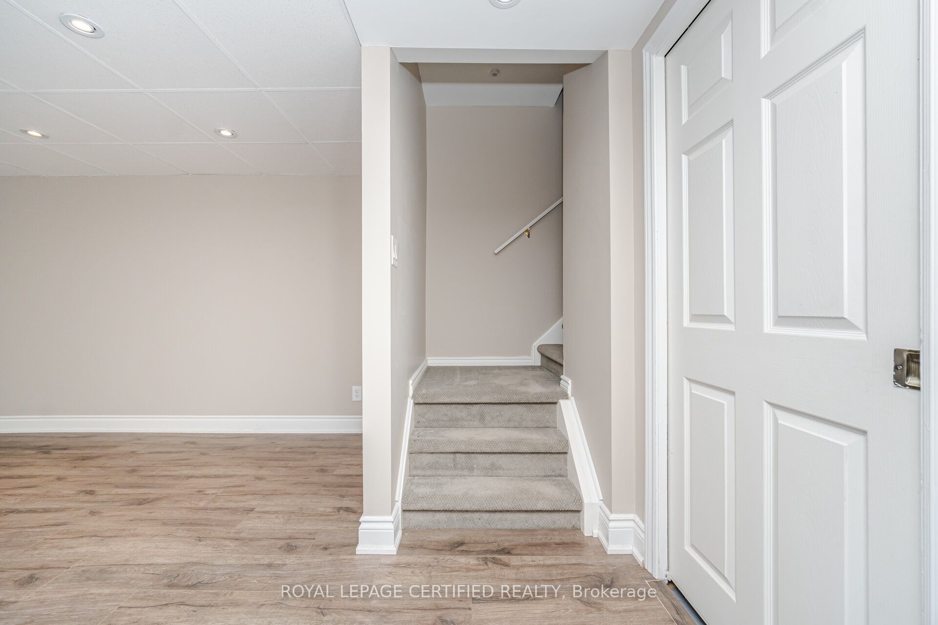 4 Hesketh Court