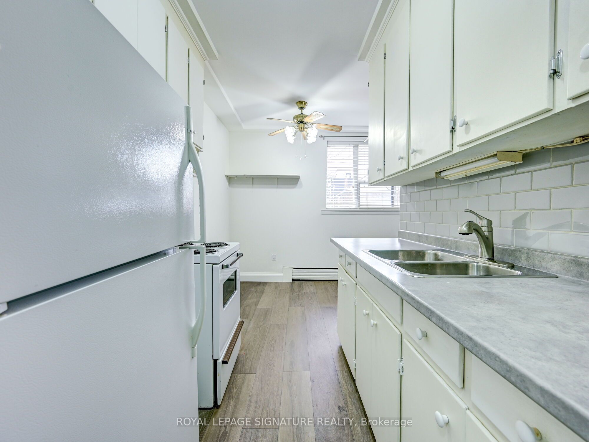 40 Cavell Avenue, Toronto W06 Mimico