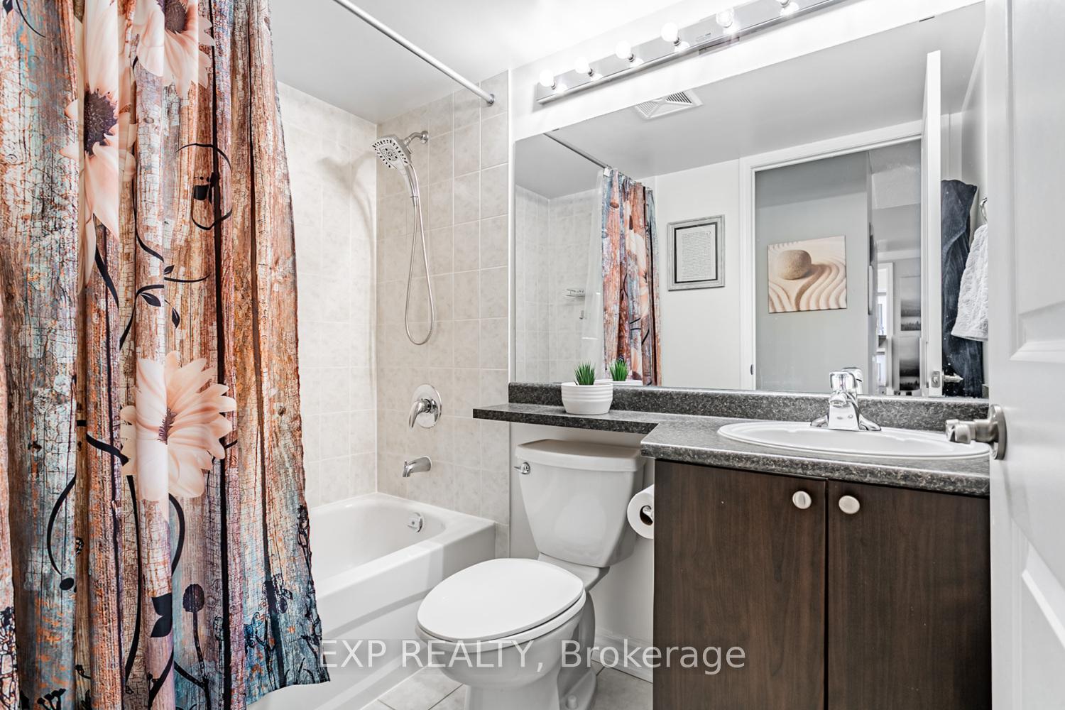 2 Bedrooms Condo at 872 Sheppard, Toronto For sale