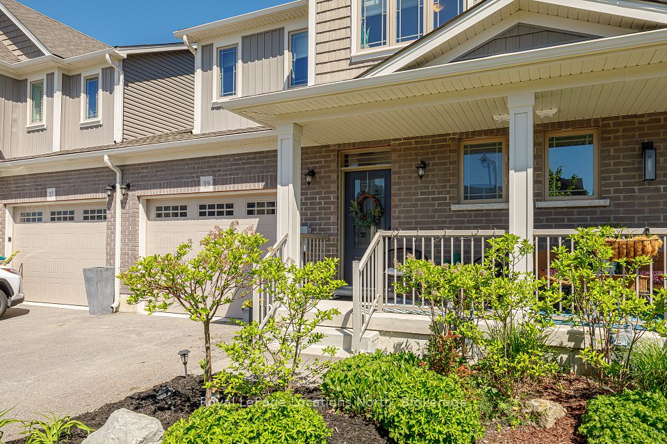 39 George Zubek Drive, Collingwood, ON L9Y 1M5
