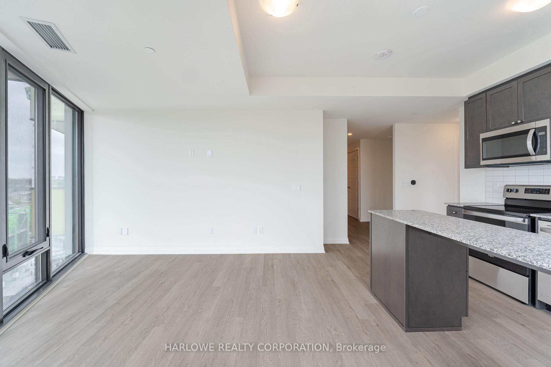 3 Bedrooms Condo at 3006 William Cutmore, Oakville For sale