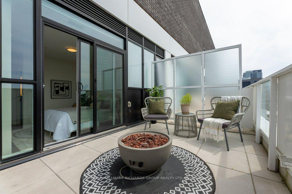 2 Bedrooms Condo at 2301 Danforth, Toronto For sale
